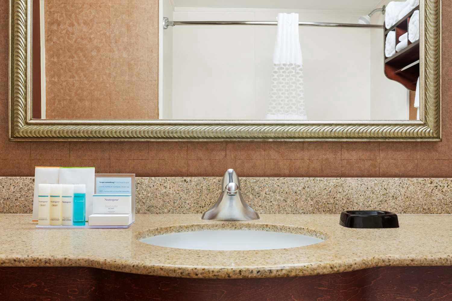 Hampton Inn Forrest City — 2