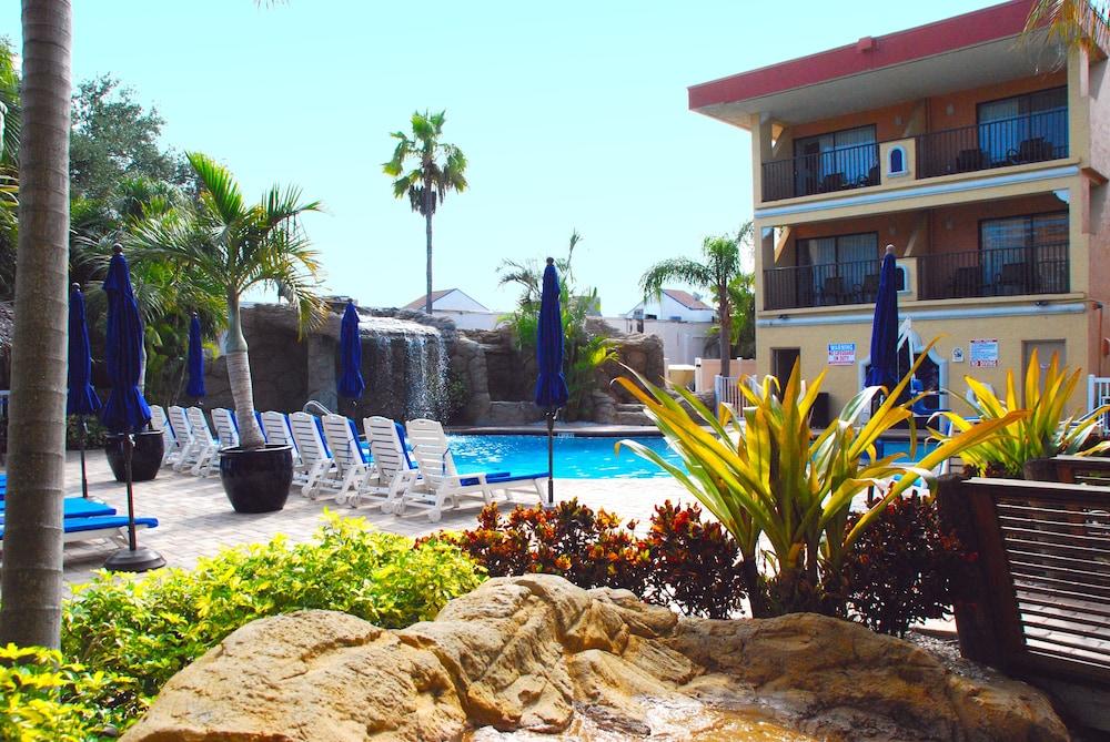 Coconut Cove Suites — 8