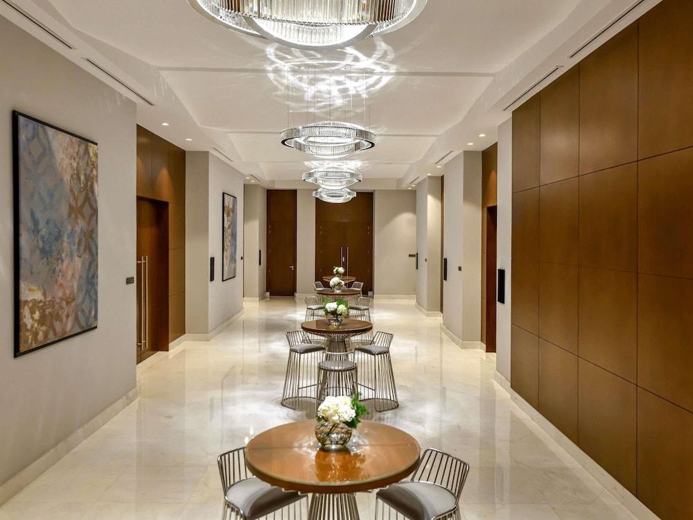 Grand Mercure Dubai City — 10
