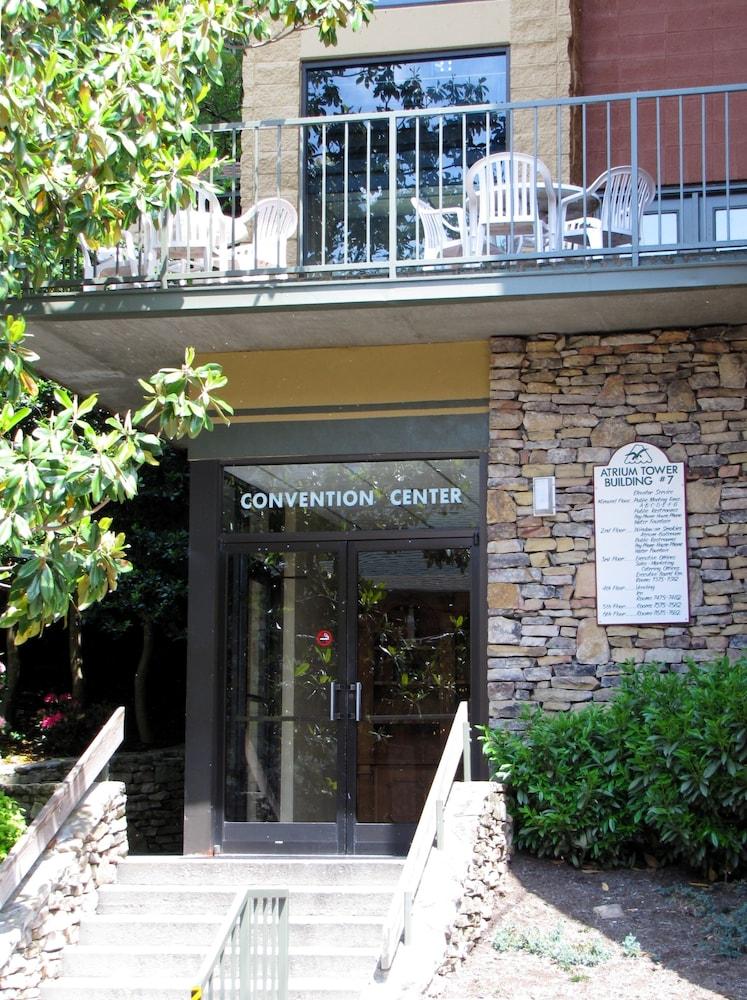 River Terrace Resort & Convention Center — 7