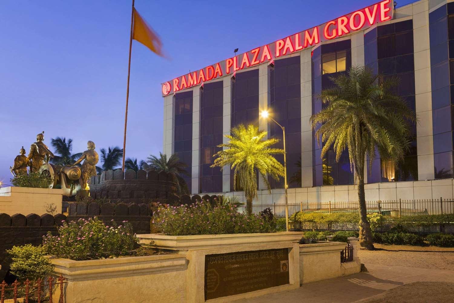 Ramada Plaza Palm Grove — 8