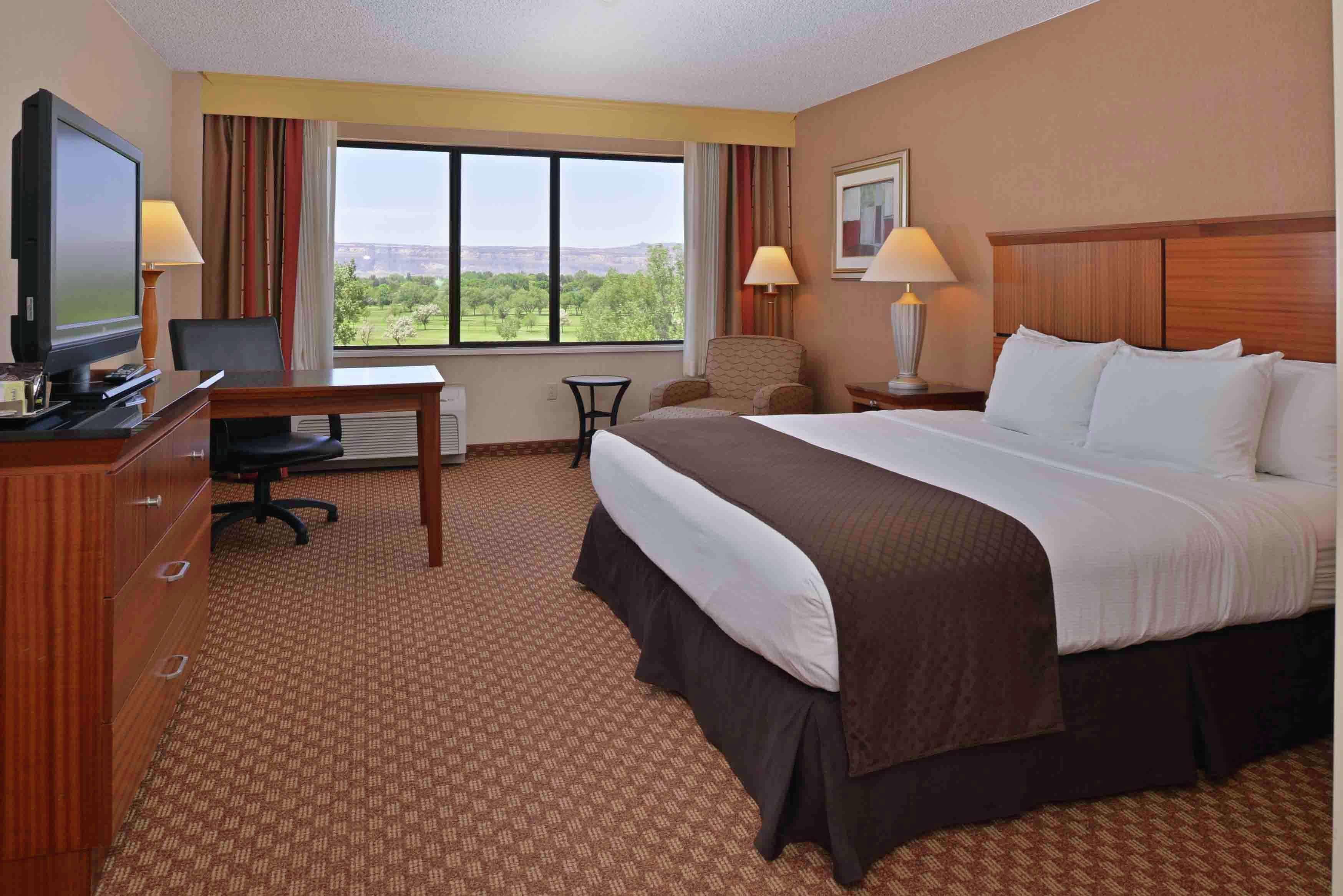 Doubletree By Hilton Grand Junction — 10