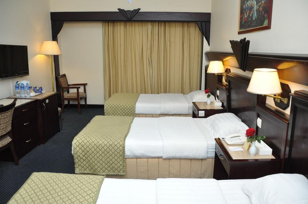 Claridge Hotel Dubai — 10