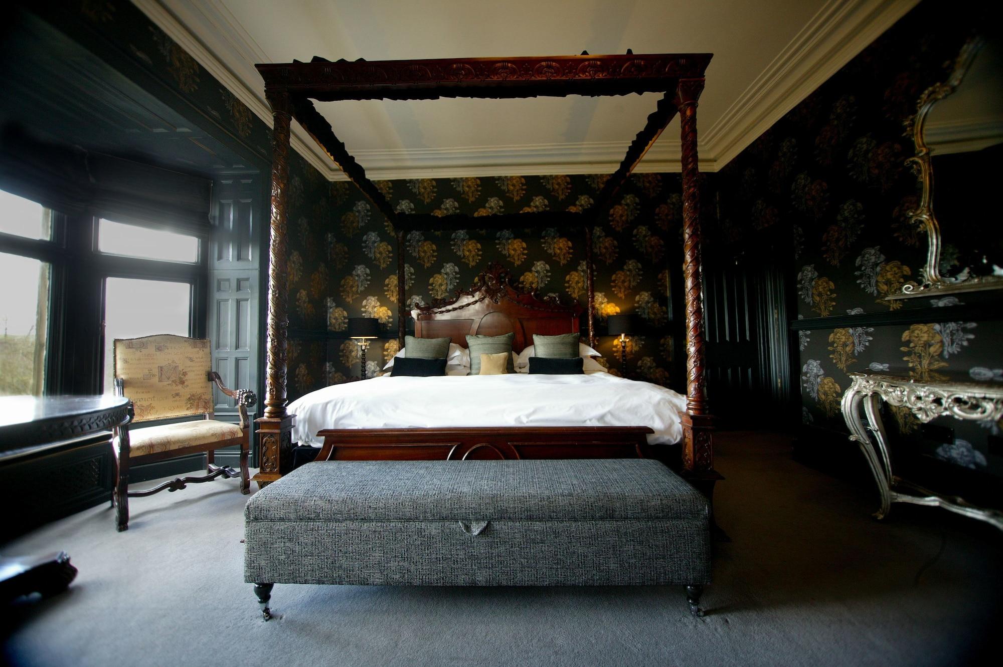 Mitton Hall — 10