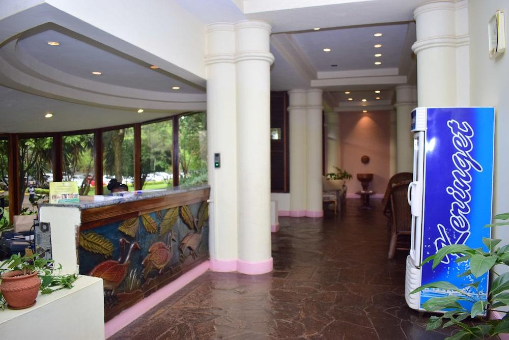 SAFARI PARK HOTEL(V) — 6