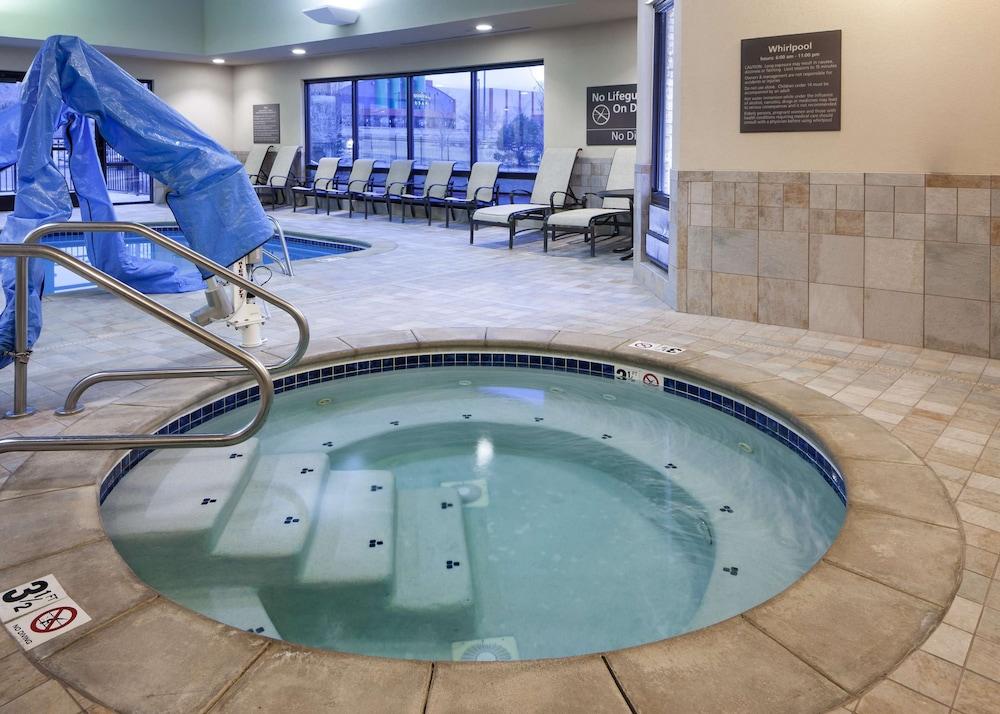 Hampton Inn & Suites Colorado Springs/I-25 South — 10