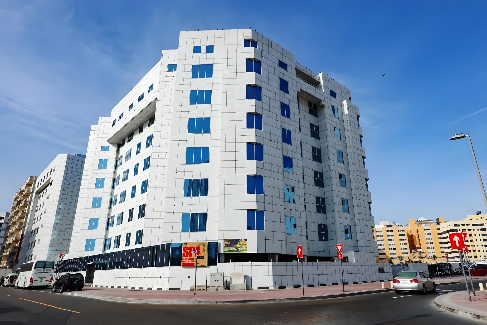 Omega Hotel Dubai — 3