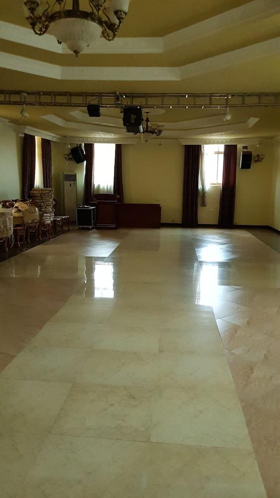 Biraj International Hotel 1249508 — 6