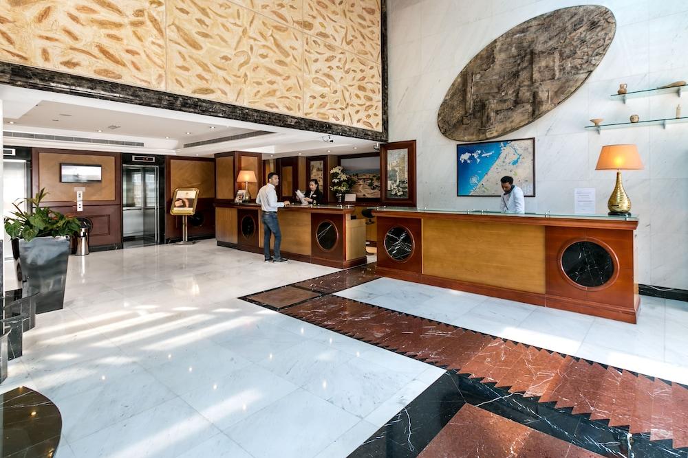 Social Hotel — 9