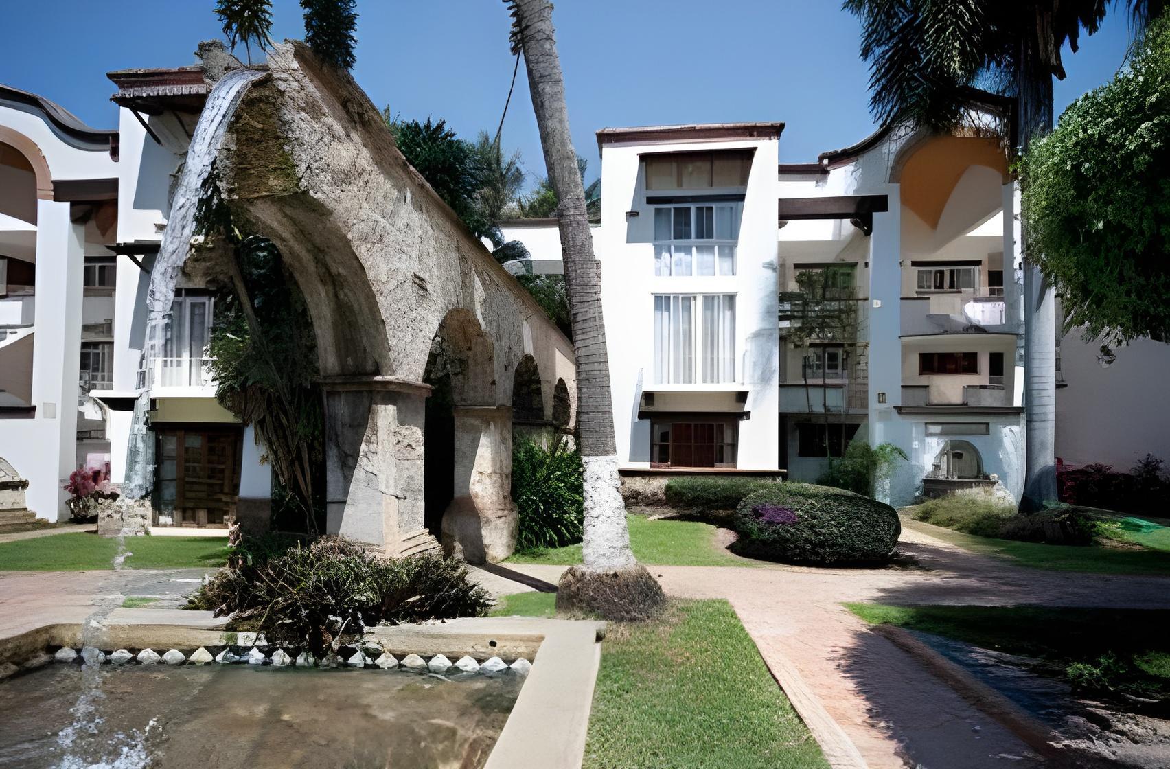 Krystal Vallarta 94389 — 6