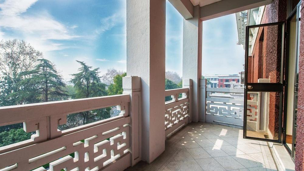 Shangri-La Hangzhou 3874 — 7