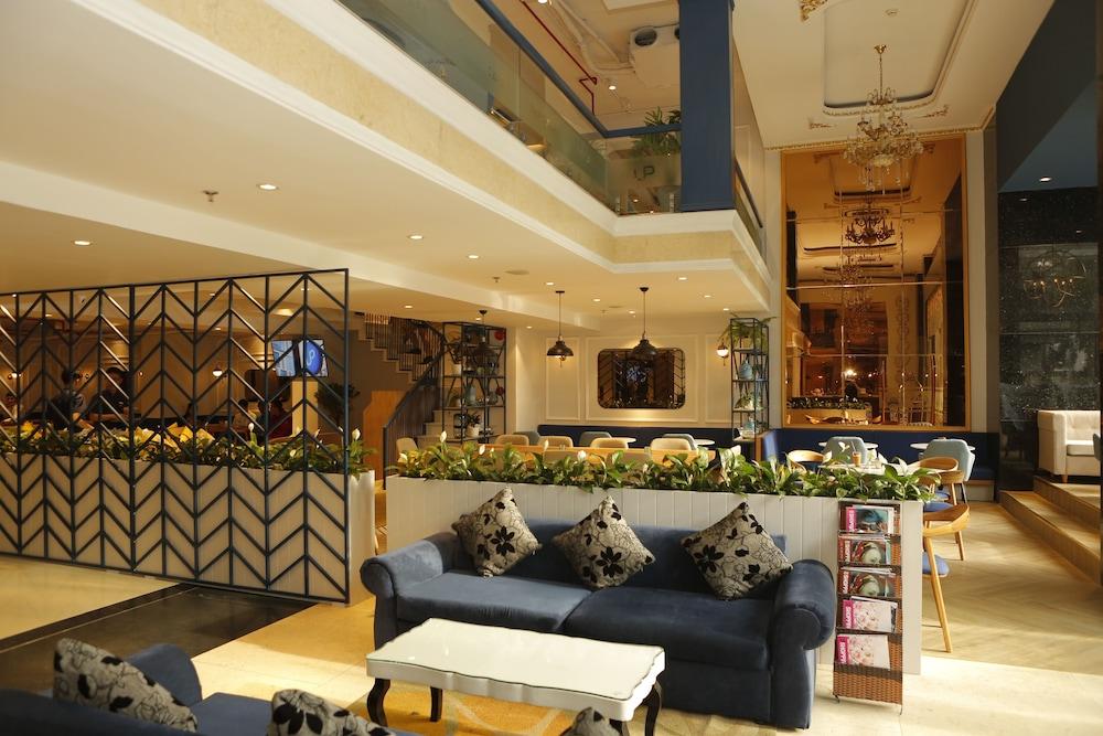 Golden Crown Hotel — 1
