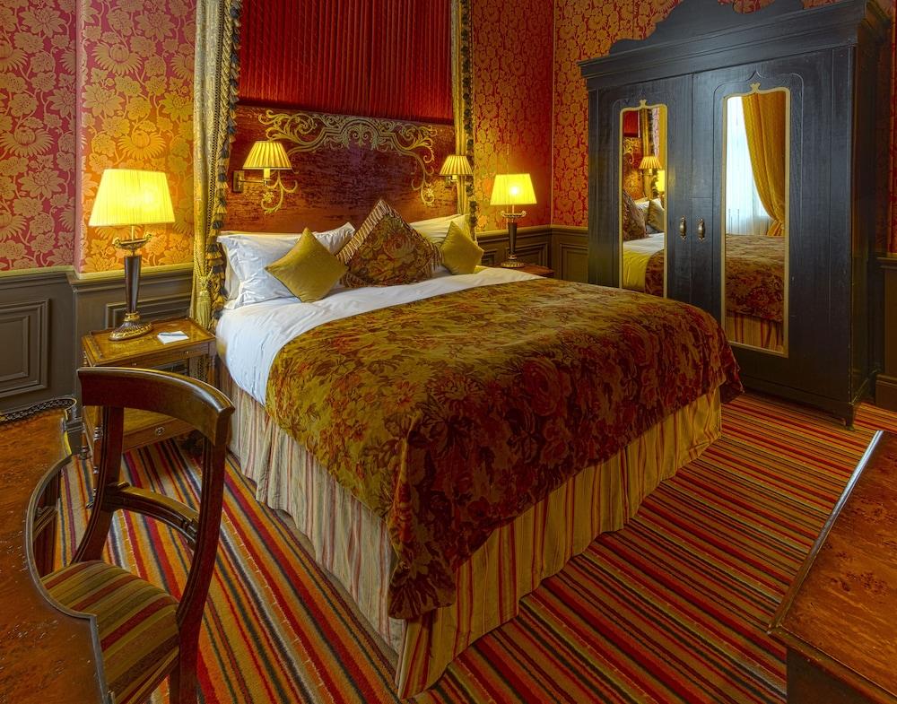 THE MERCHANT HOTEL — 7