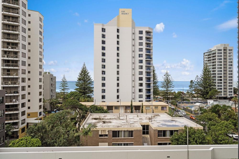 Mantra Legends Surfers Paradise — 5