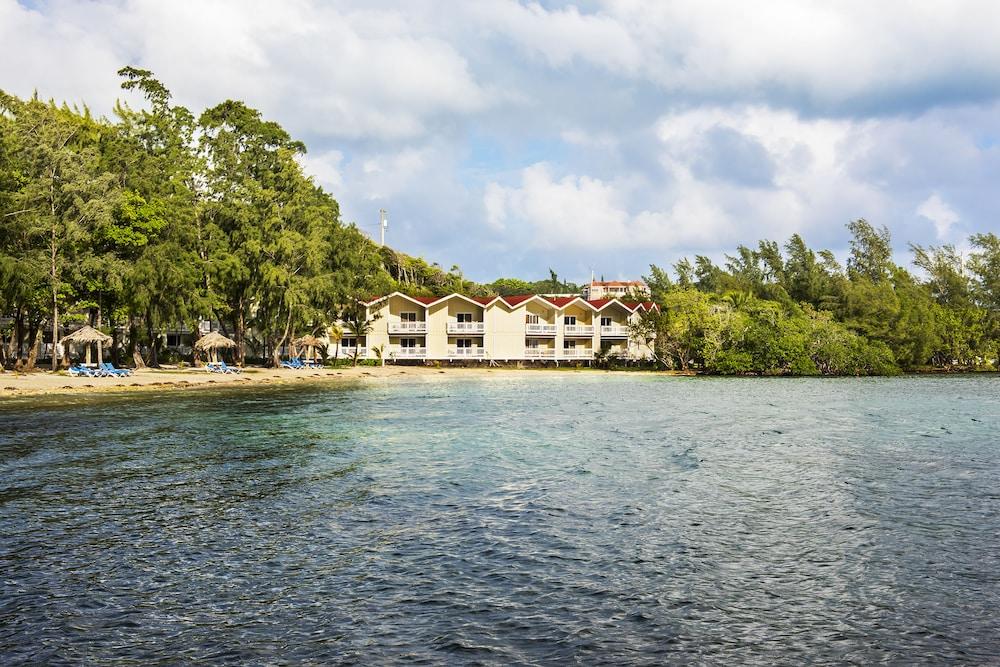 Fantasy Island Resort Beach and Marina All Inclusive — 2