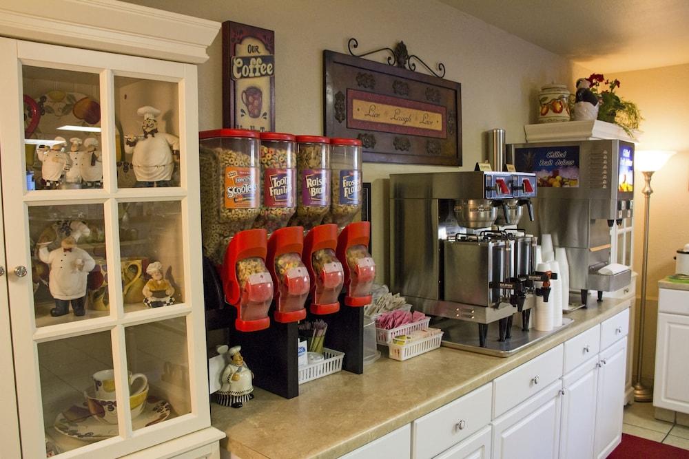 All American Inn and Suites — 5