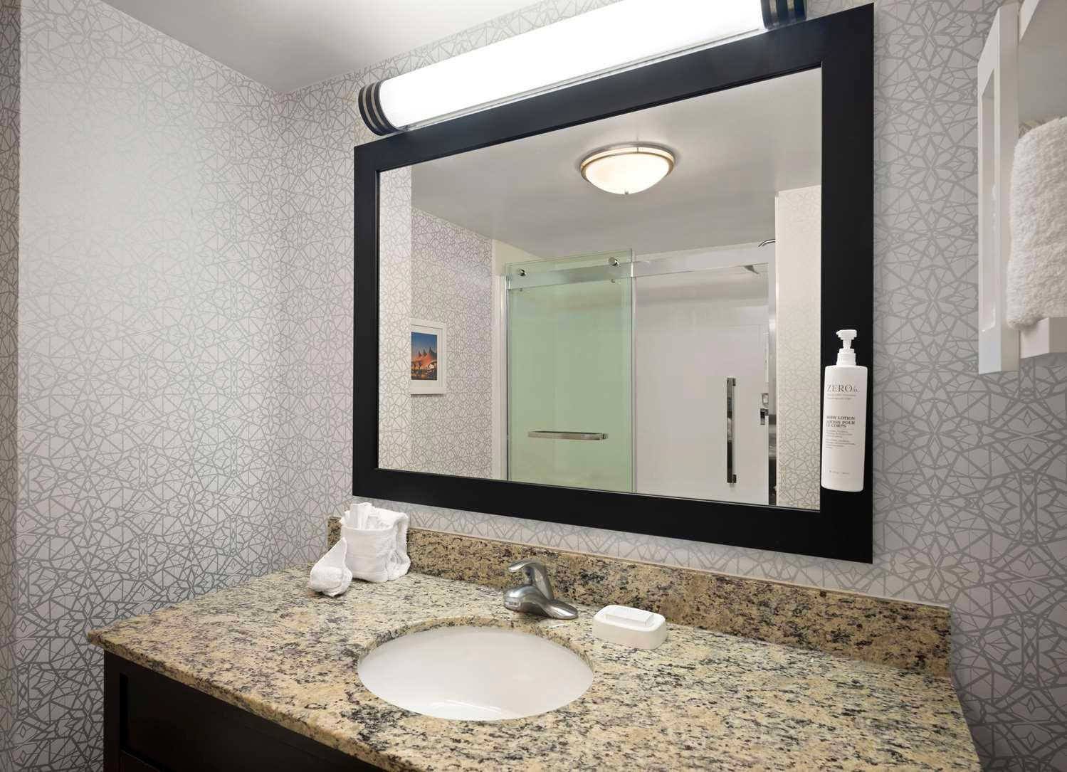 Hampton Inn and Suites Baltimore-Arundel Mills — 2