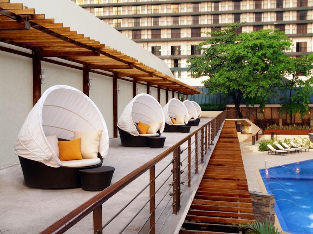 The Manila Hotel — 7