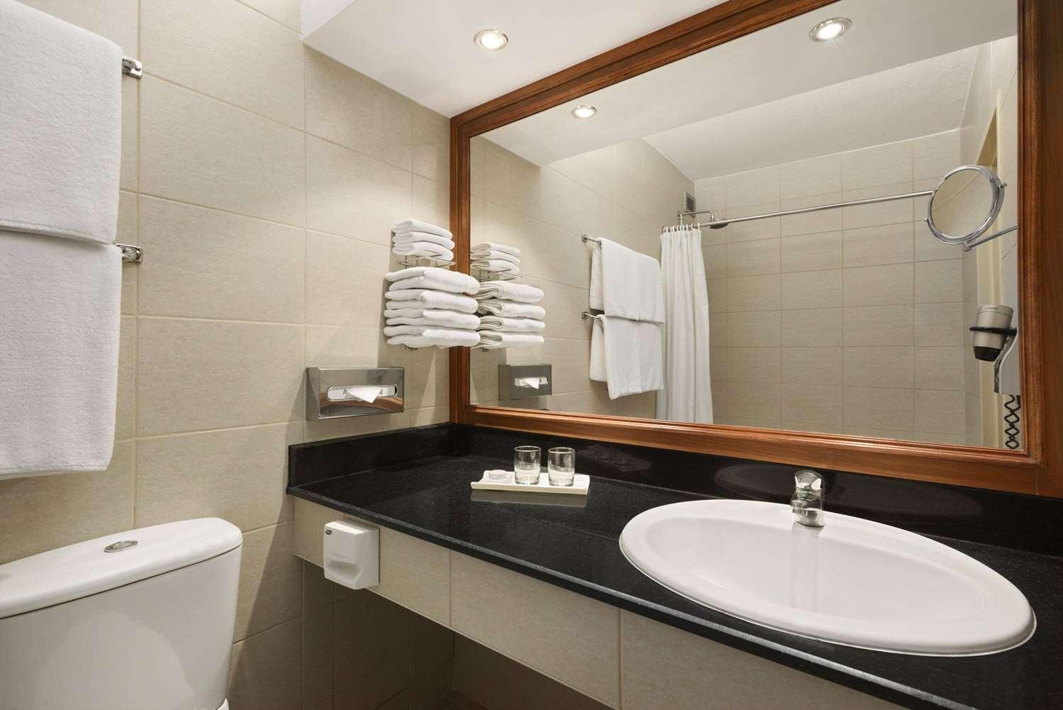 Ramada by Wyndham Bahrain — 2