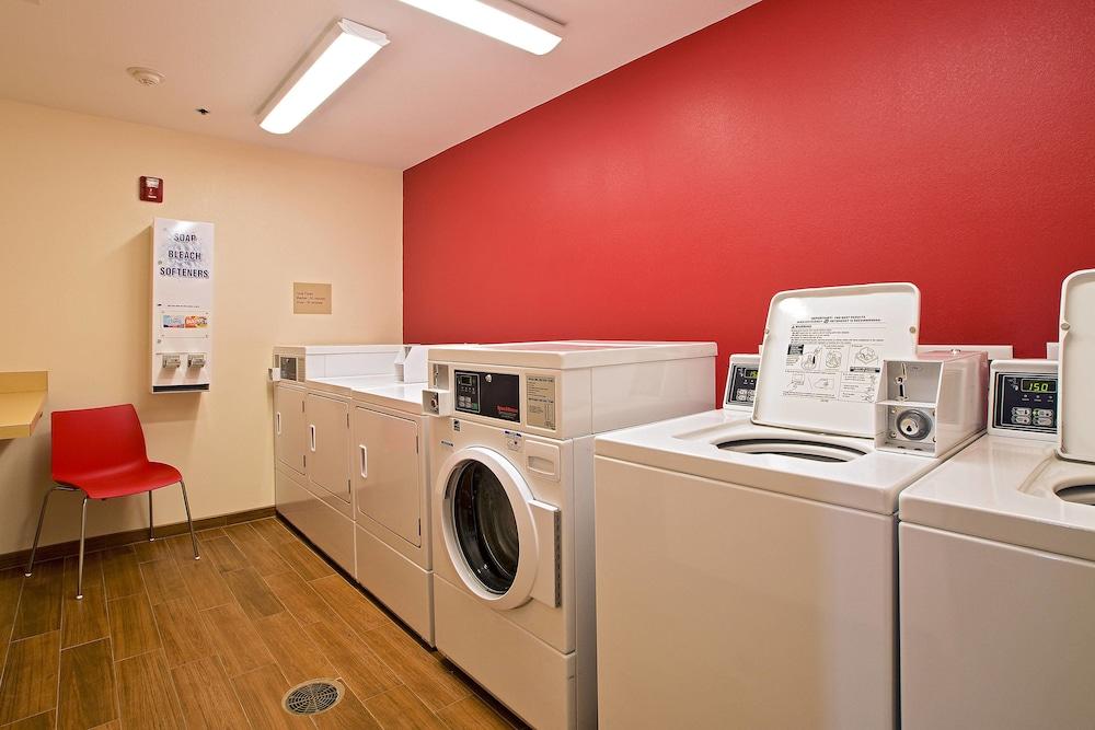 TownePlace Suites Dodge City — 6