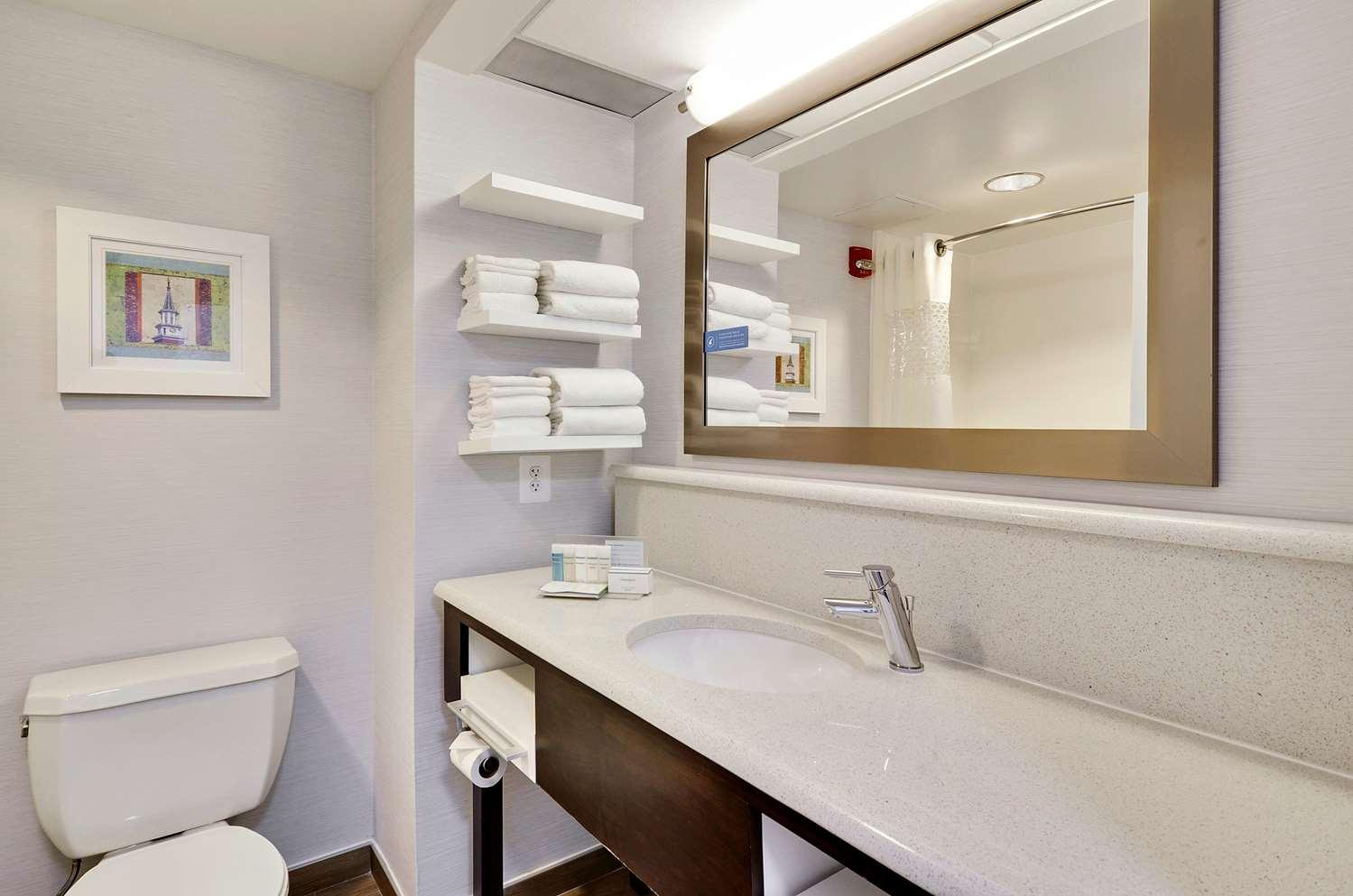 Hampton Inn Alexandria Old Town King St. Metro — 1