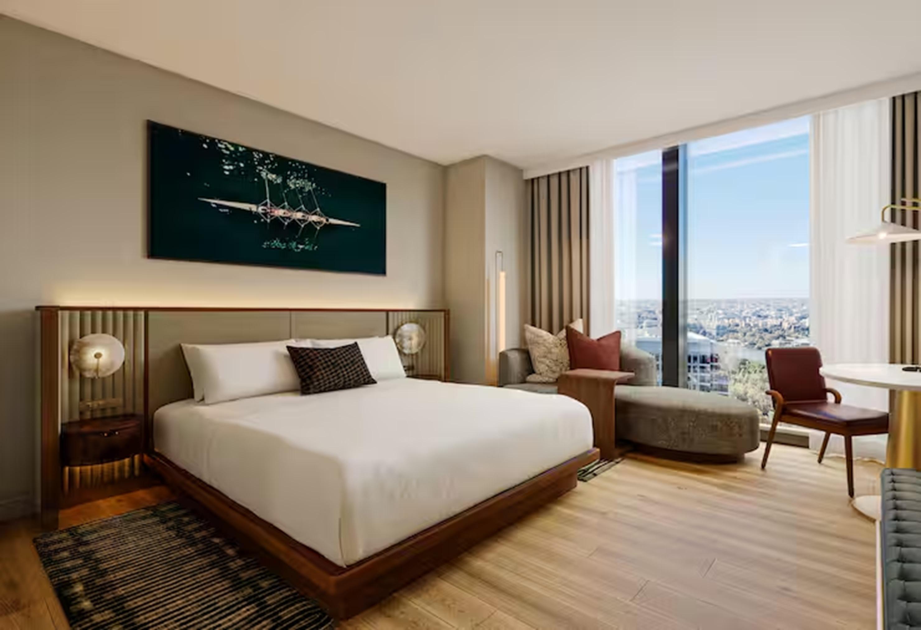 Hilton Arlington Rosslyn The Key — 10