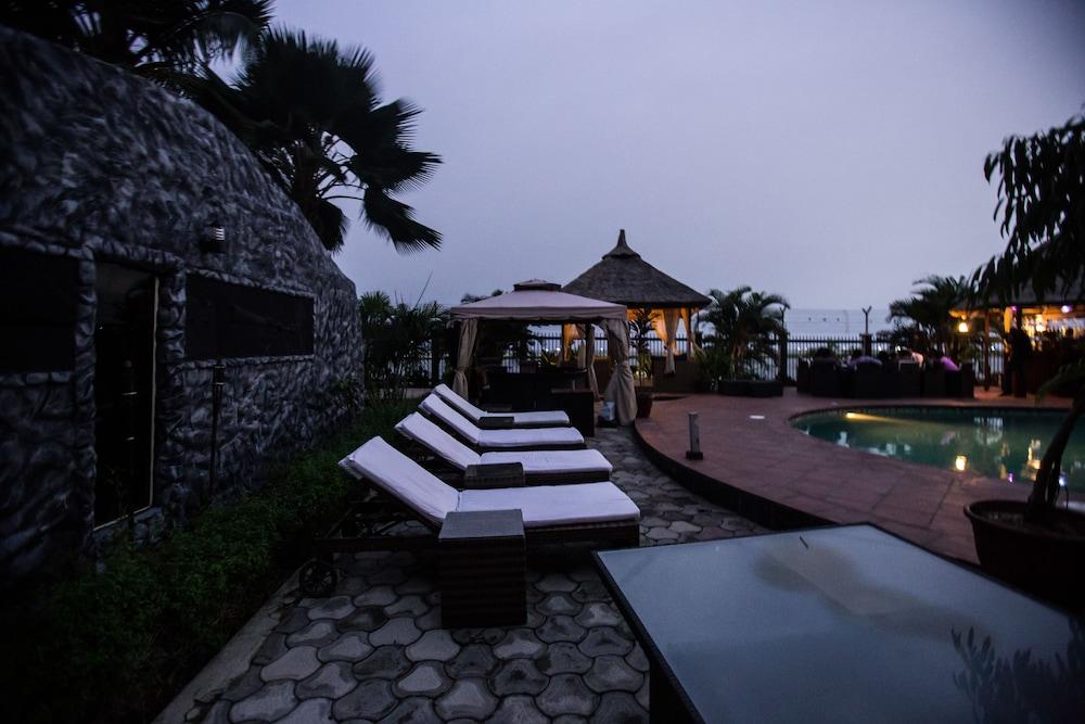 Hotel Bon Voyage — 7