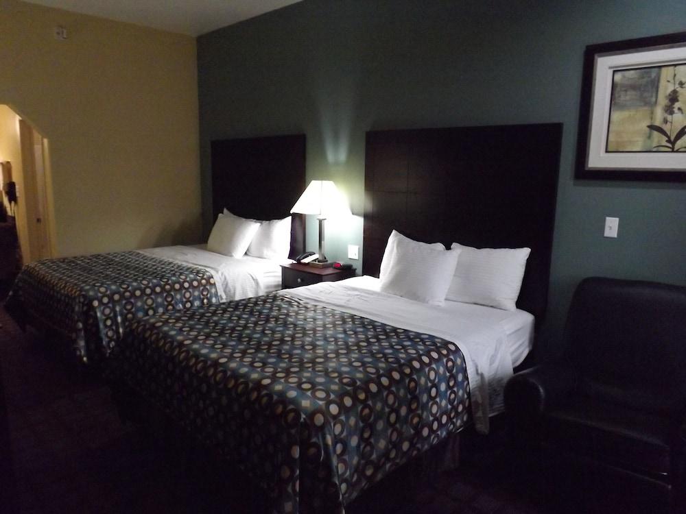 Days Inn Kilgore. — 6