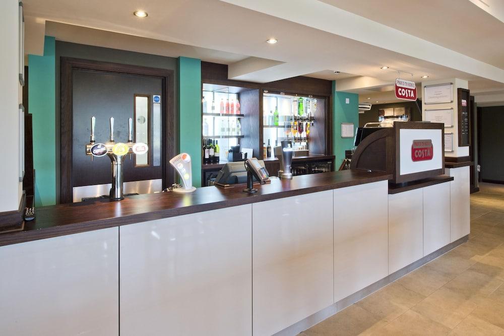 Premier Inn Newbury Town Centre South (A339)