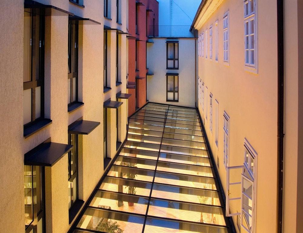 Hotel Roma Prague 110862 — 8
