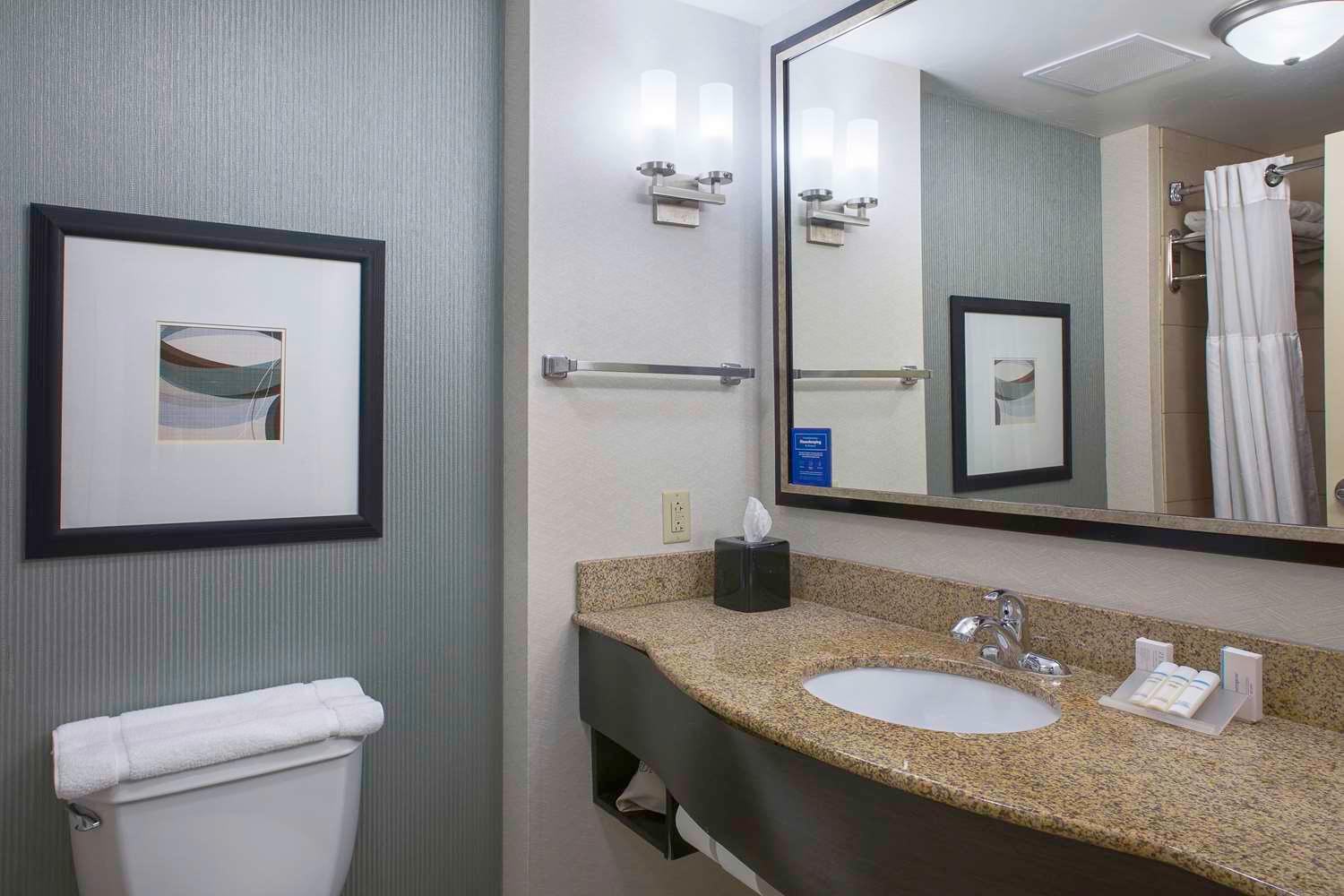 HILTON GARDEN INN JONESBORO — 5