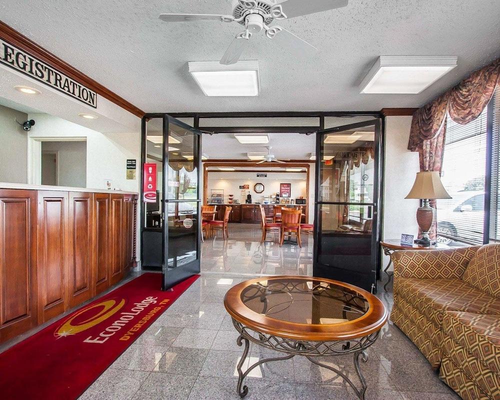 Econo Lodge Dyersburg I-155 — 9