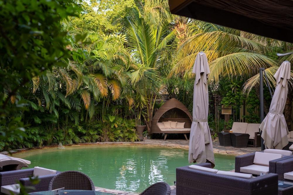 La Villa Boutique Hotel 1150388 — 8