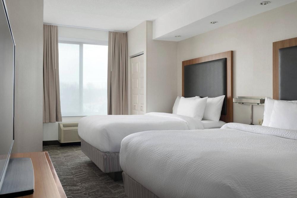 SpringHill Suites Syracuse Carrier Circle — 9