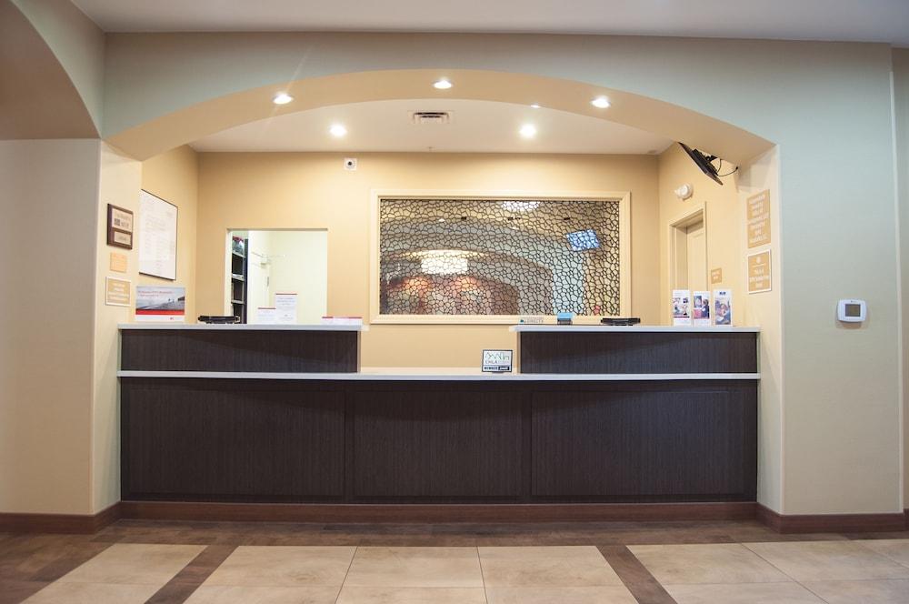 Candlewood Suites Fort Collins — 6