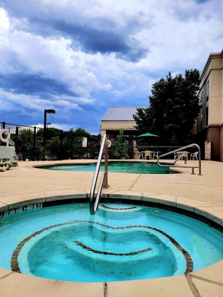 Hampton Inn & Suites Austin Cedar Park-Lakeline — 6