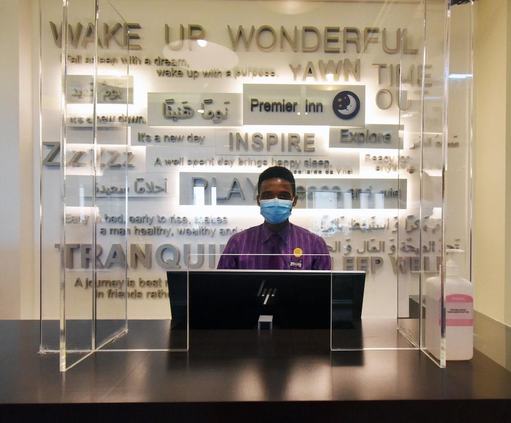 Premier Inn Dubai International Airport — 6
