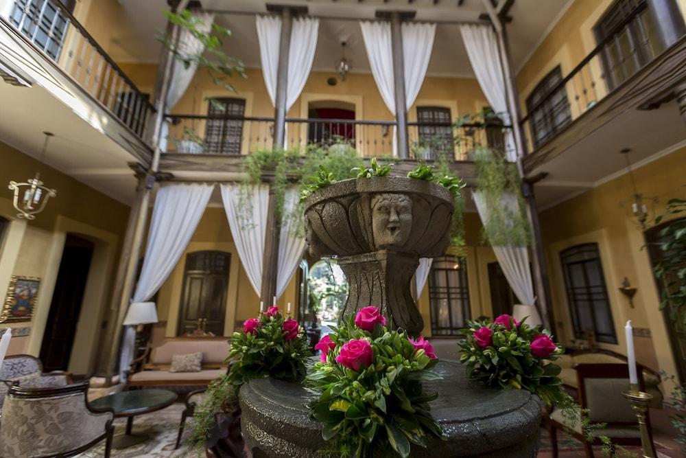 MANSION ALCAZAR