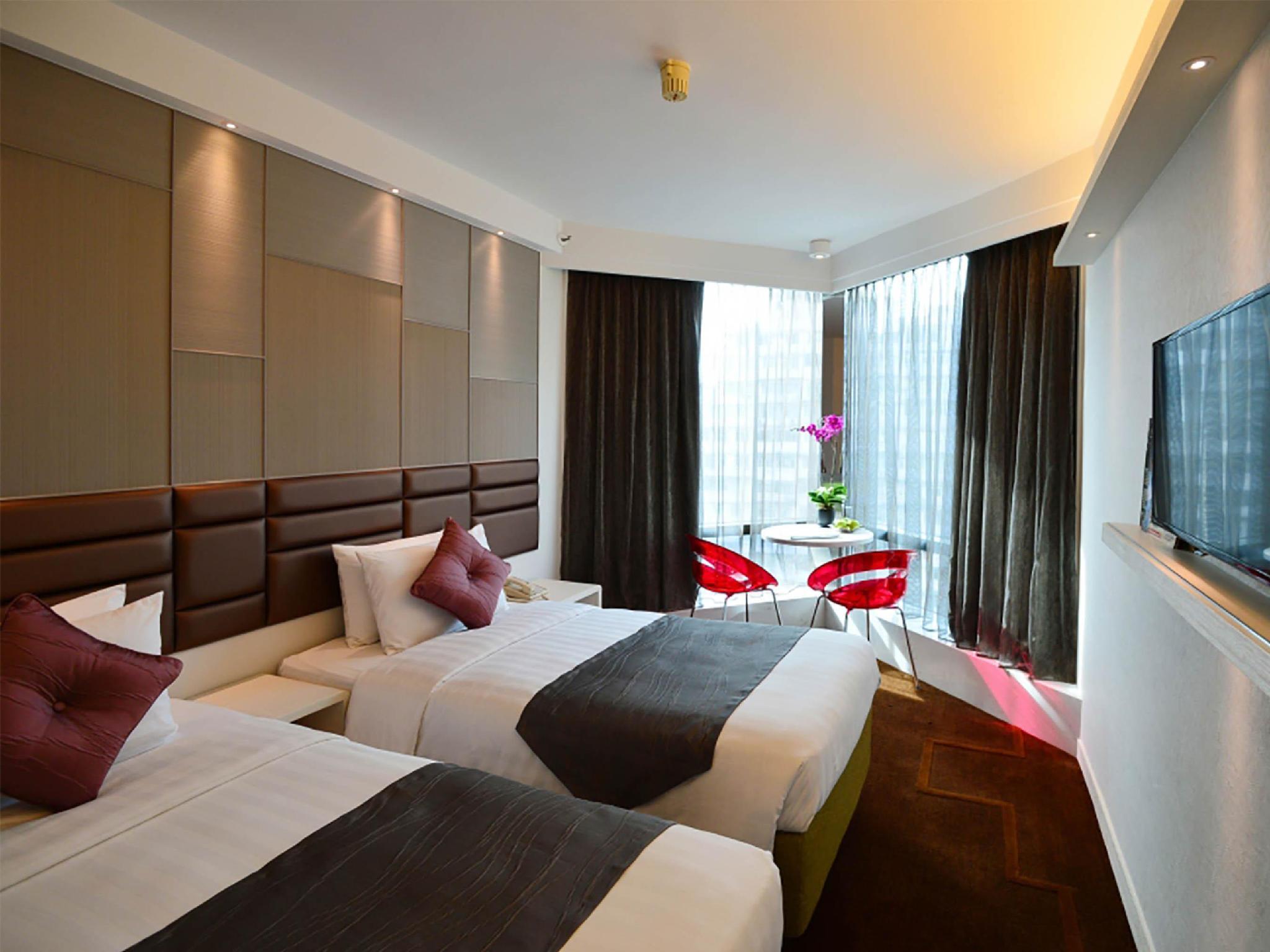 Stanford Hotel 78744 — 8