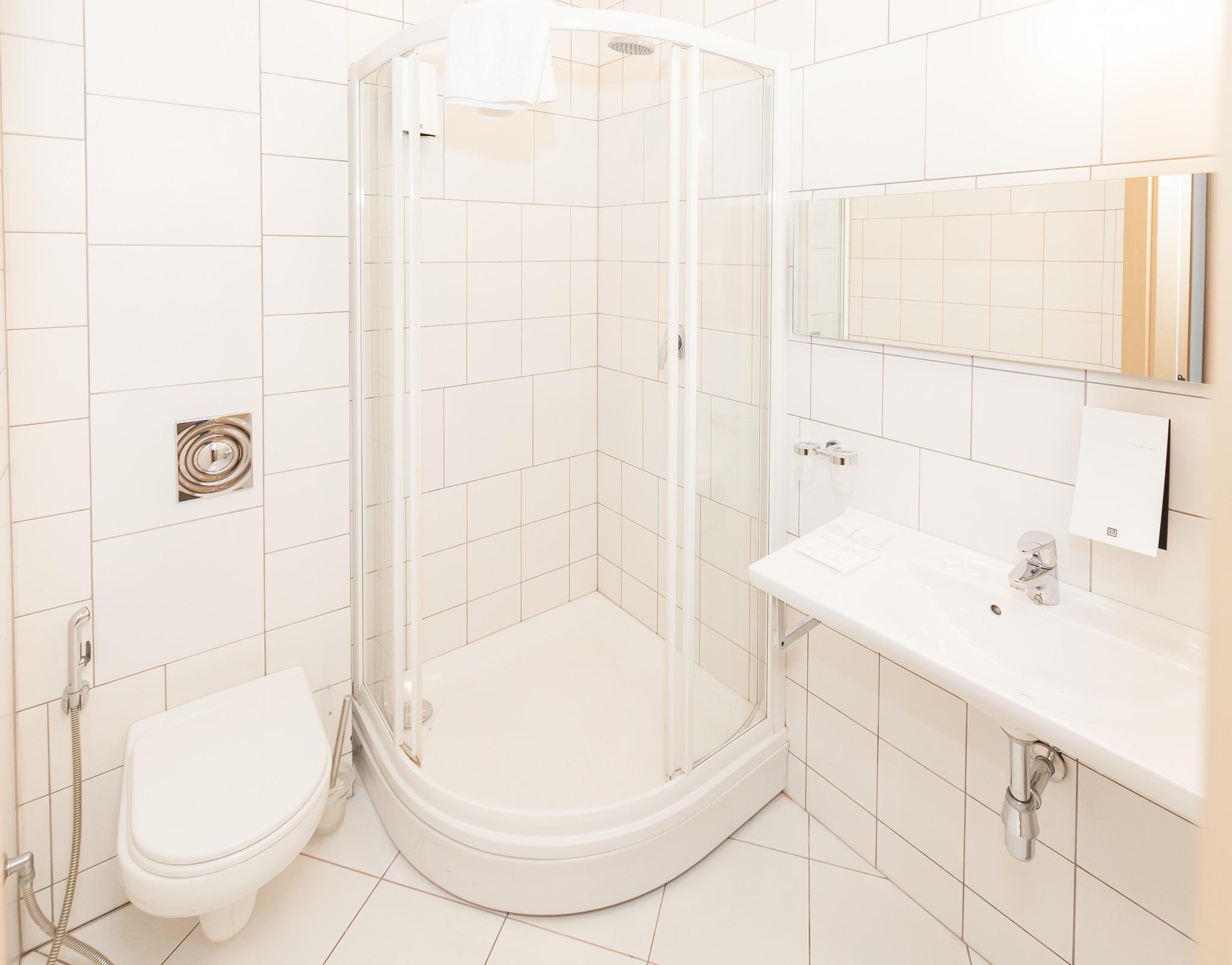 RIXWELL TERRACE DESIGN HOTEL(formerly WELLTON TERRACE DESIGN HOTEL) 992355 — 6