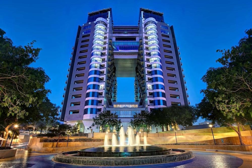 Dukes The Palm Dubai Hotel — 2