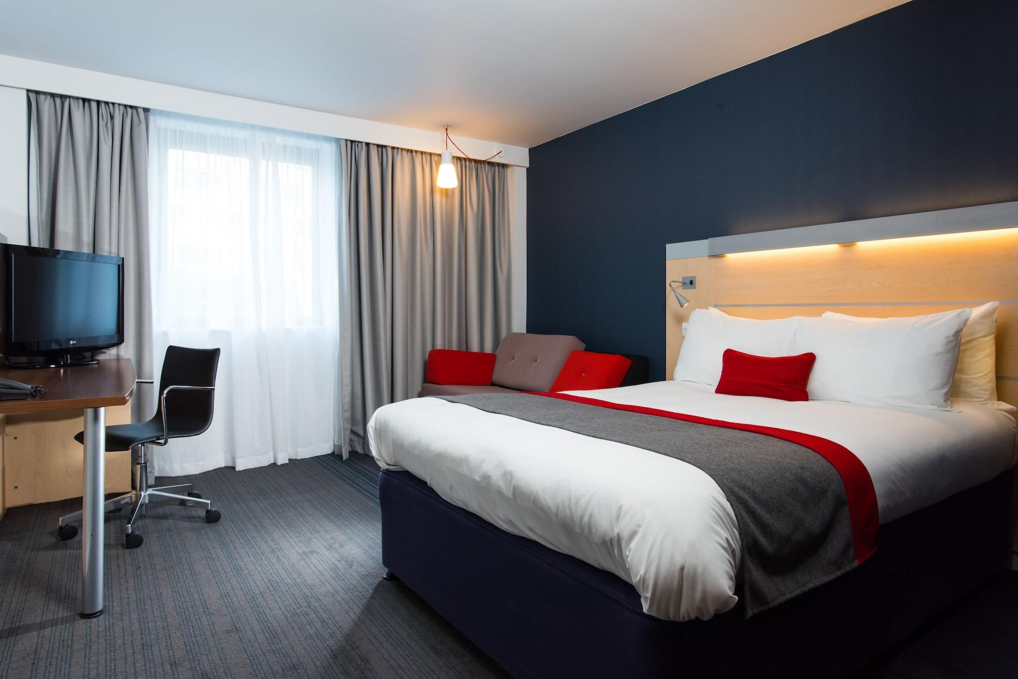 Holiday Inn Express Leeds City Centre — 7