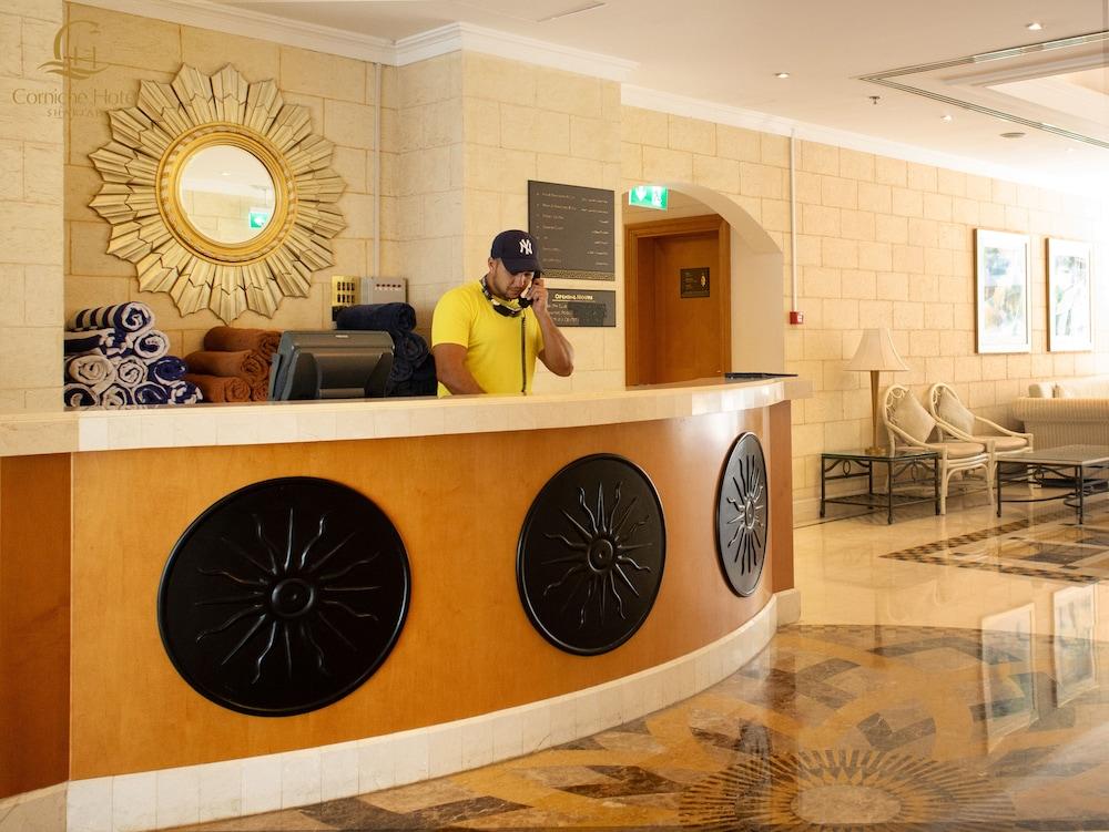 Corniche Hotel Sharjah — 4