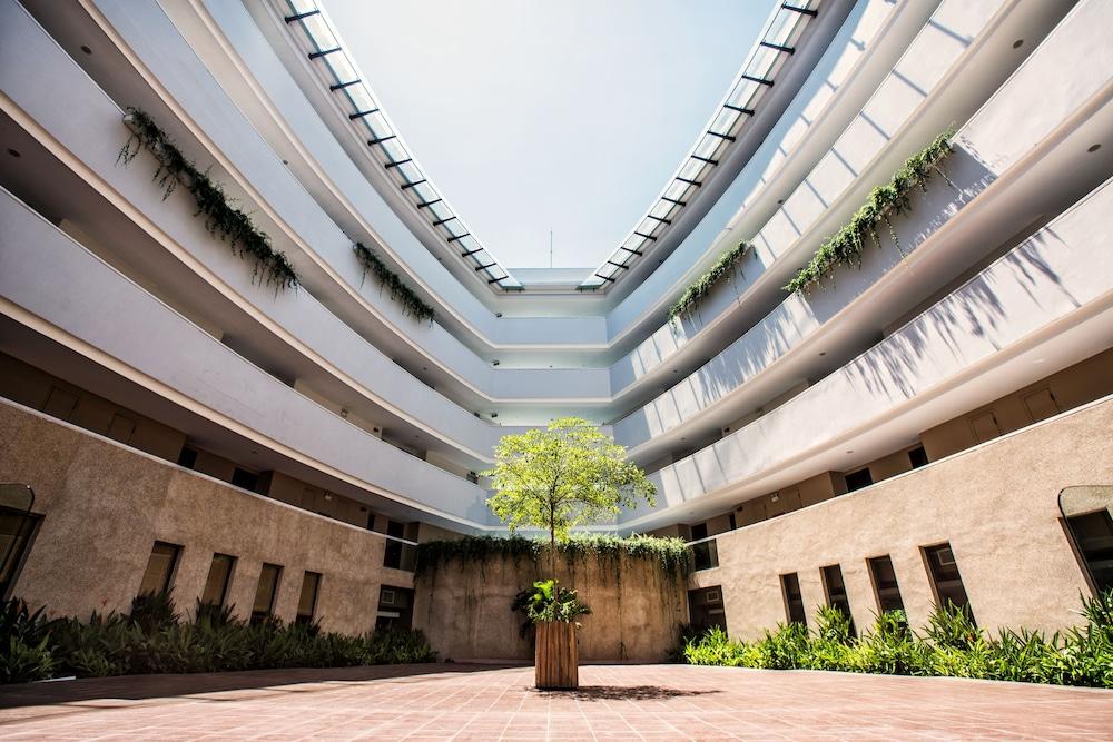 Melia Danang Beach Resort — 2