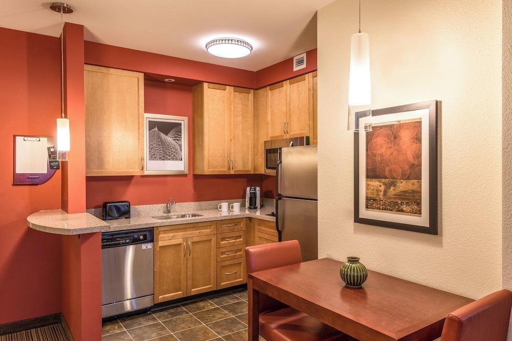 RESIDENCE INN ARLINGTON BALLSTON — 7