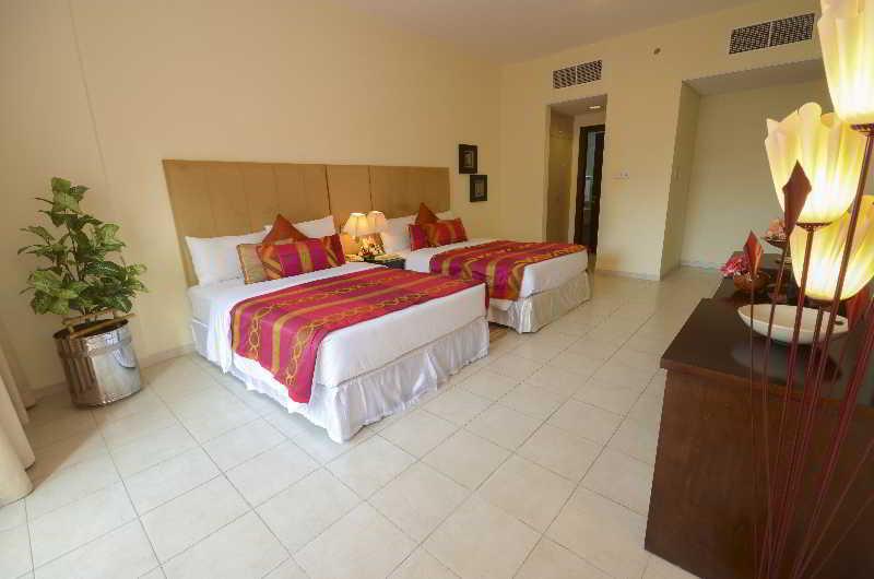 PARKSIDE SUITE HOTEL APARTMENTS DISCOVERY GARDENS — 10