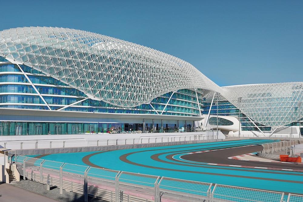 W Abu Dhabi - Yas Island — 2