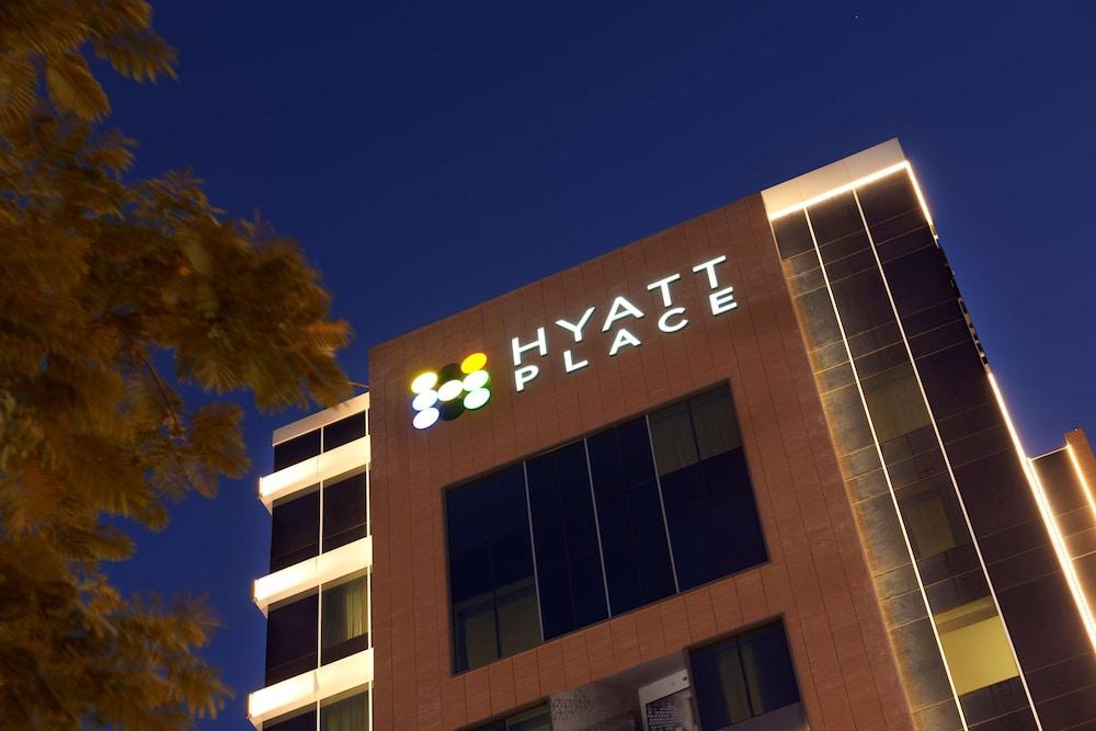 Hyatt Place Dubai Baniyas Square — 4