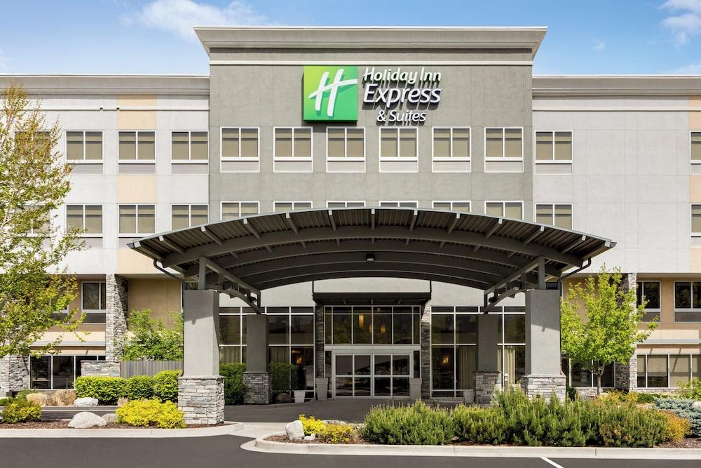 HOLIDAY INN EXPRESS SUITES COLORADO SPRINGS CENTRAL — 4