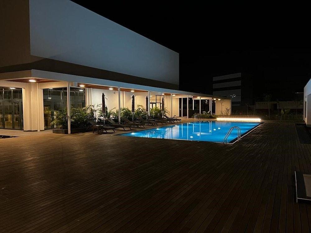 Hotel Onomo Abidjan Airport 1228458 — 3